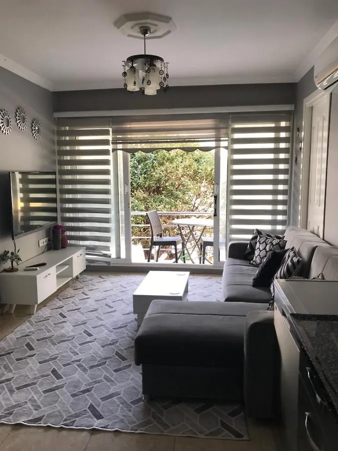 2 Bedroom Apt With Air Con & Sea View 1 Min To Sea Excellent Central Location Marmaris 0*,